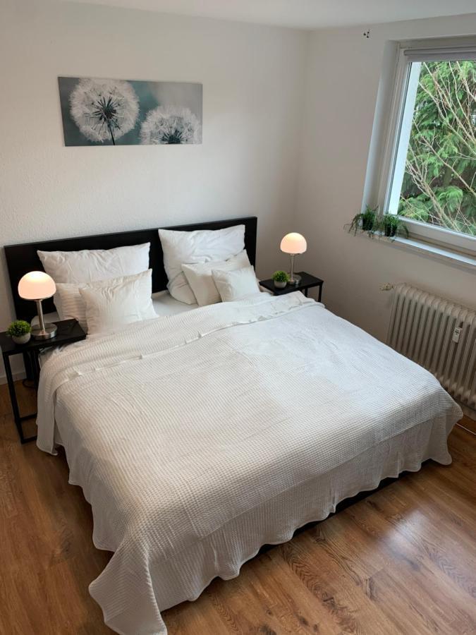 Direkte Uninaehe: Mit Grossem Doppelbett, Kuechenzeile Und Neu Renoviertem Badezimmer * Homburg (Saar)